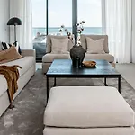 Lme9. F2 - Class Flat In Near * 에스테포나