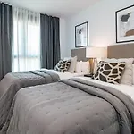 아파트 Lme9. F2 - Class Flat In Near 에스테포나