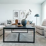 Lme9. F2 - Class Flat In Near Apartment *