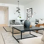 Apartment Lme9. F2 - Class Flat In Near
