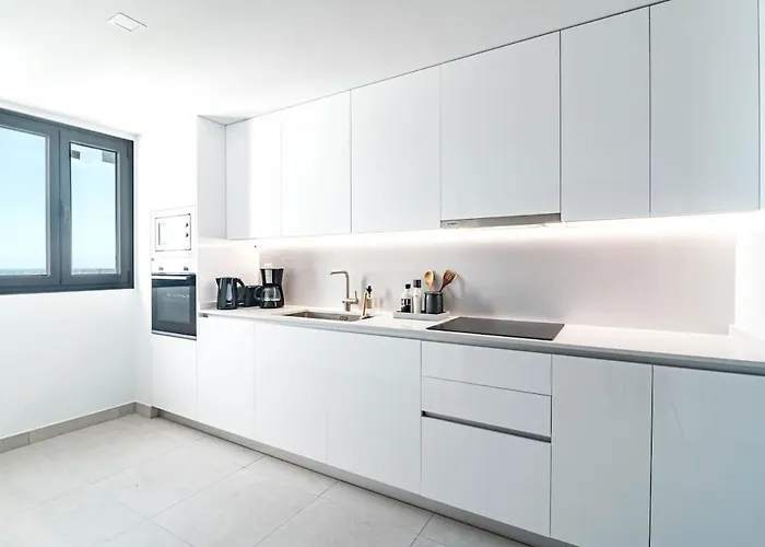 Lme9. F2 - Class Flat In Near Apartment Estepona