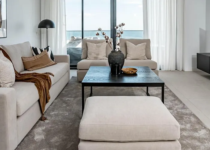 Lme9. F2 - Class Flat In Near * Estepona